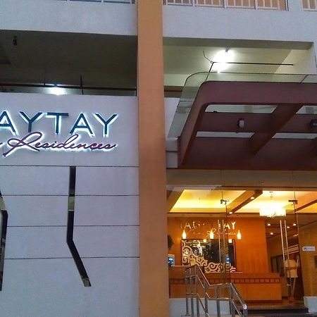 Mary'S Crib Cityland Prime Tagaytay With Free Wifi & Swimming 따가이따이 외부 사진